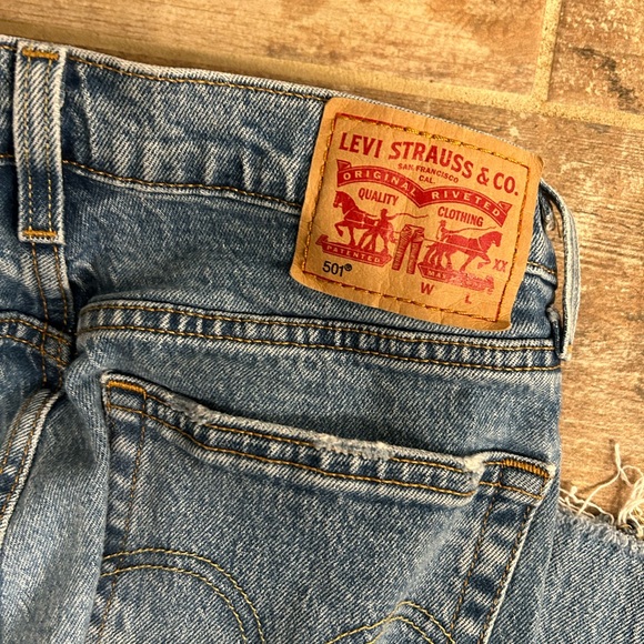 Levi's Denim - Levi’s 501 Straight Blue Jean Distressed
